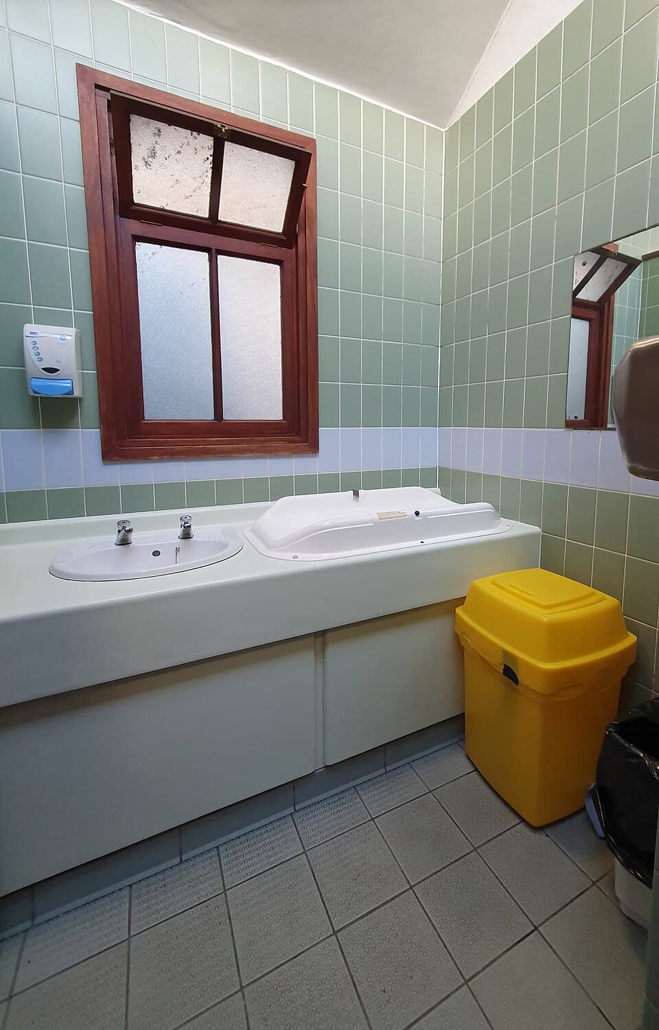 Pregnancy & Baby Changing Toilets in the UK — Rights, Facilities & Finder